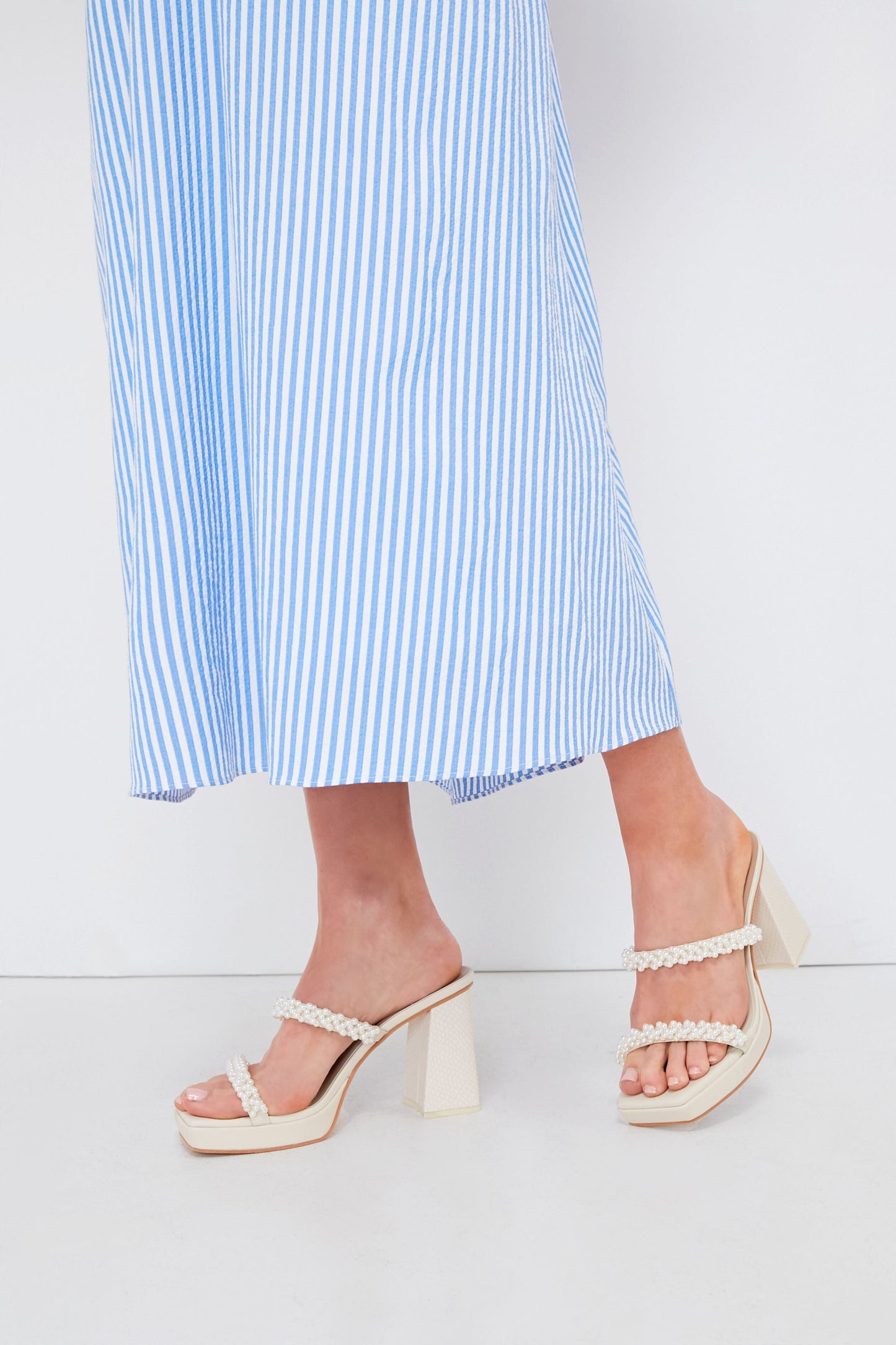 Vanilla Ariele Pearls Sandals