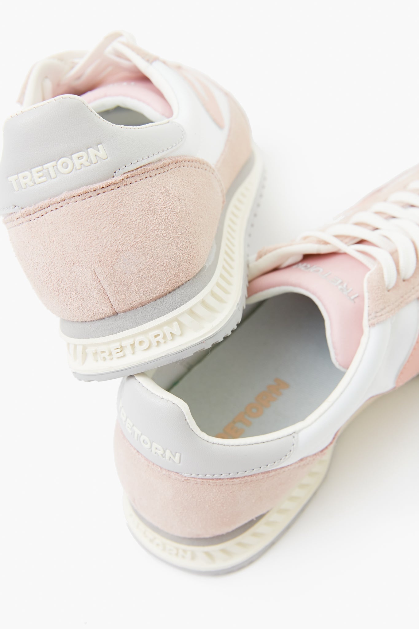 Retro Rawlins Sneakers