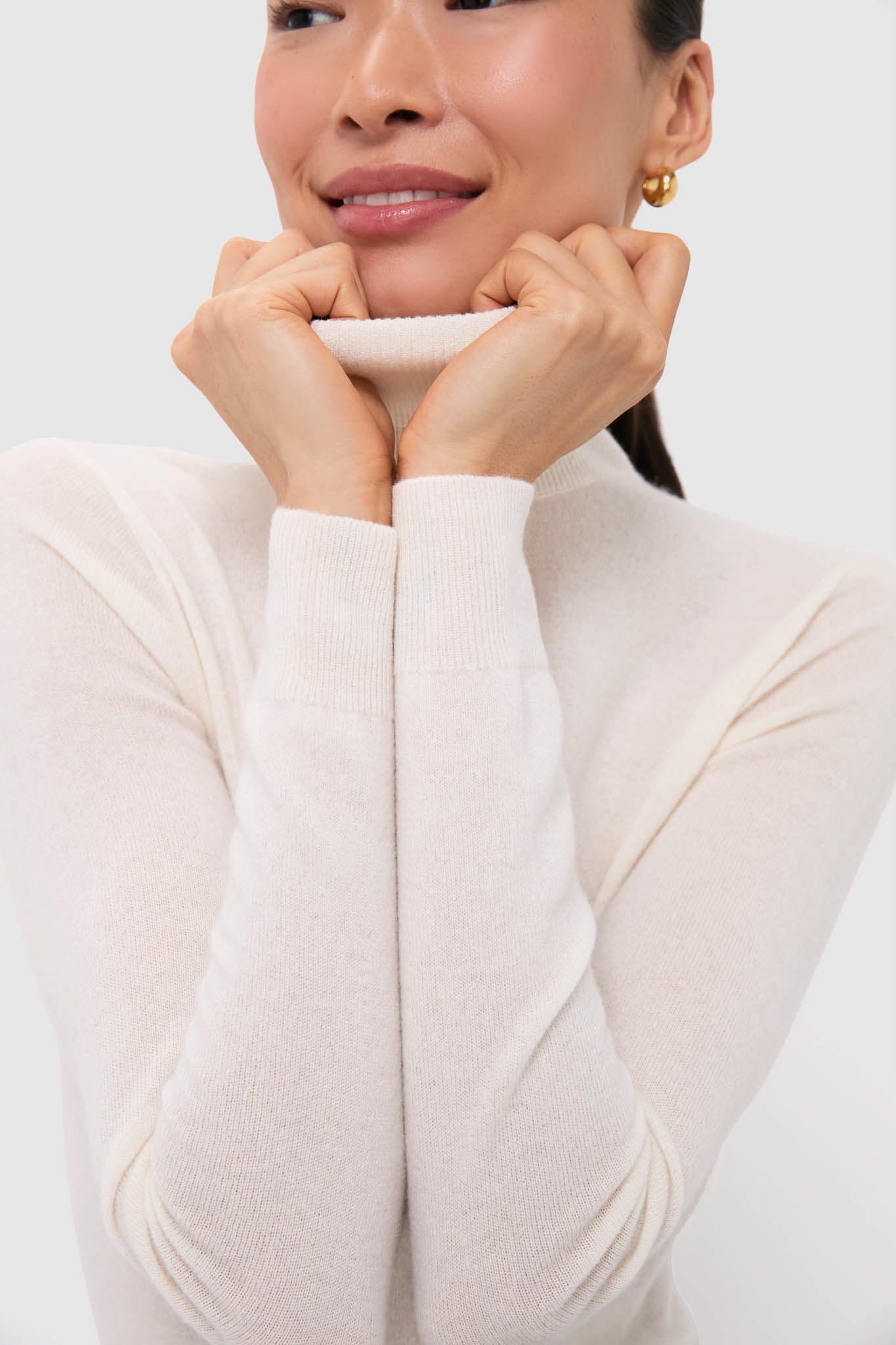 Cream Cashmere Long Sleeve Pullover