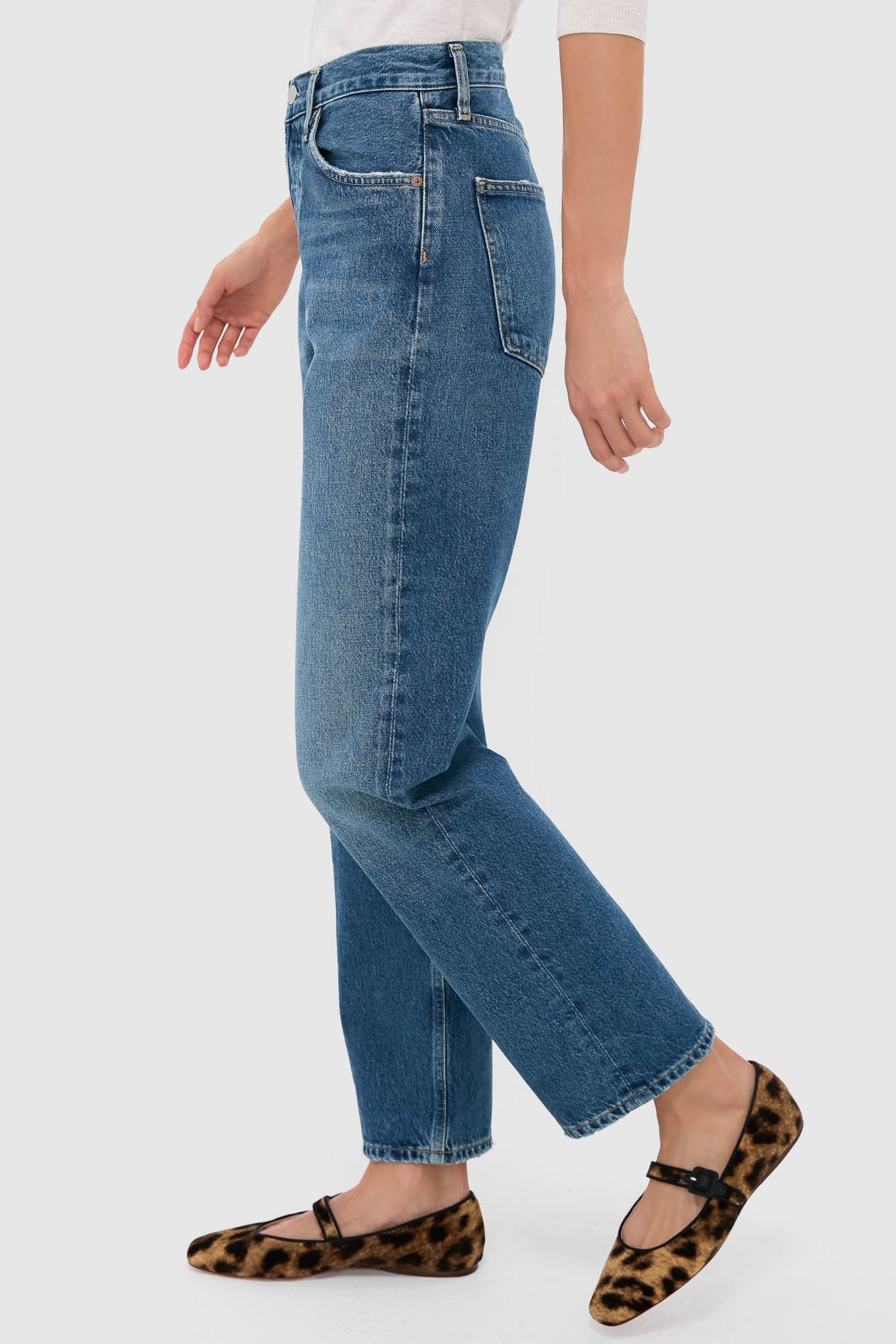 Bounty Mid Rise Loose Fit 90's Jean