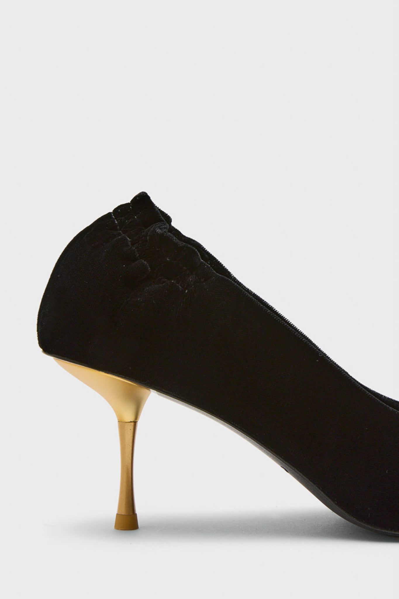 Black Valentina Pump
