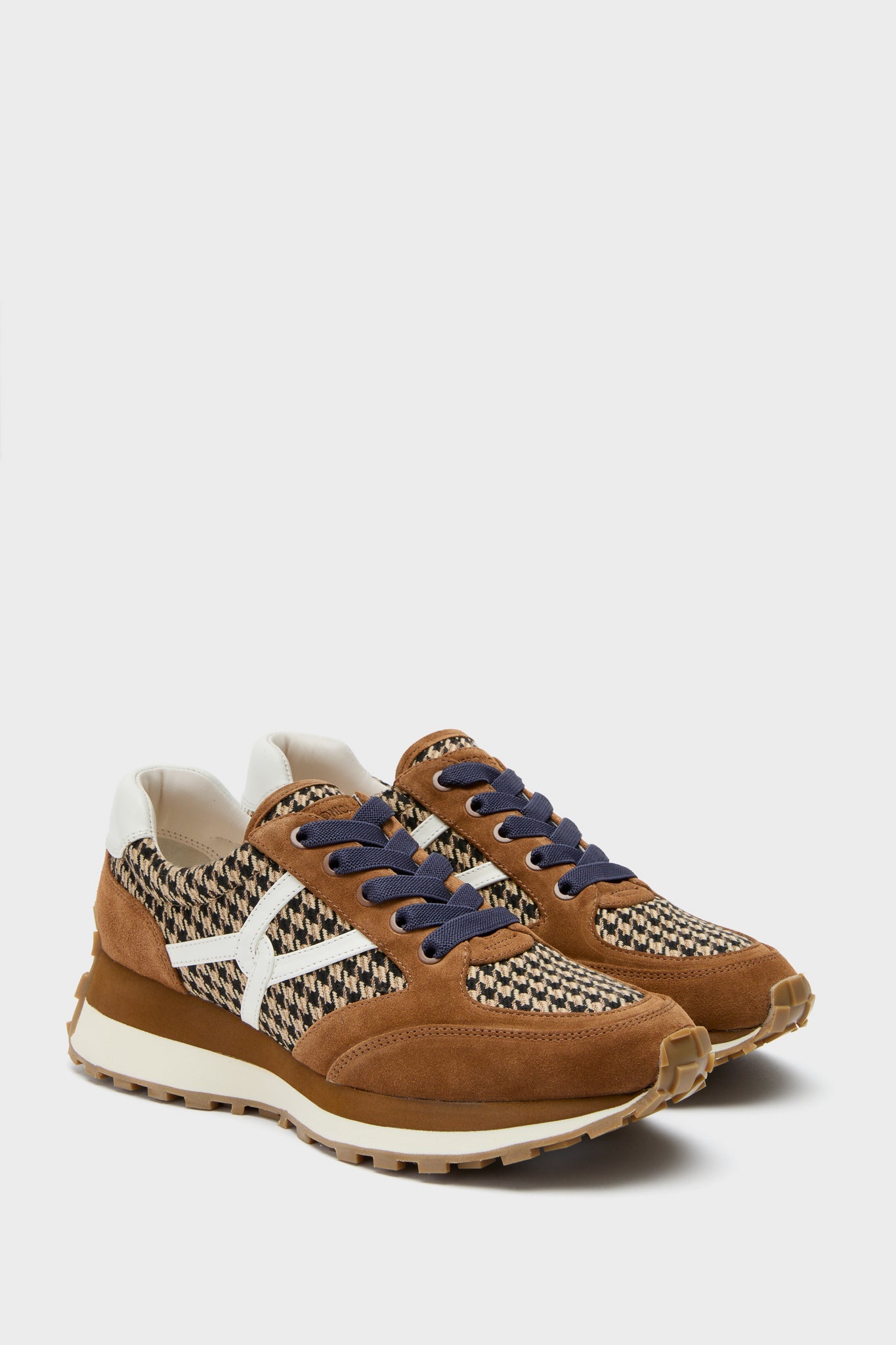 Prince of Wales Hazelwood Valentina Sneakers