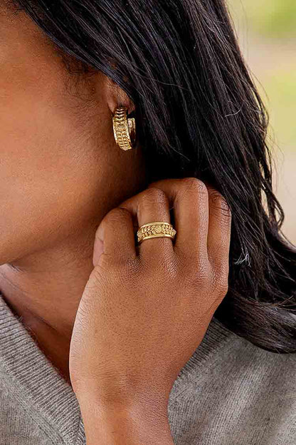 Gold Berry Vine Ring