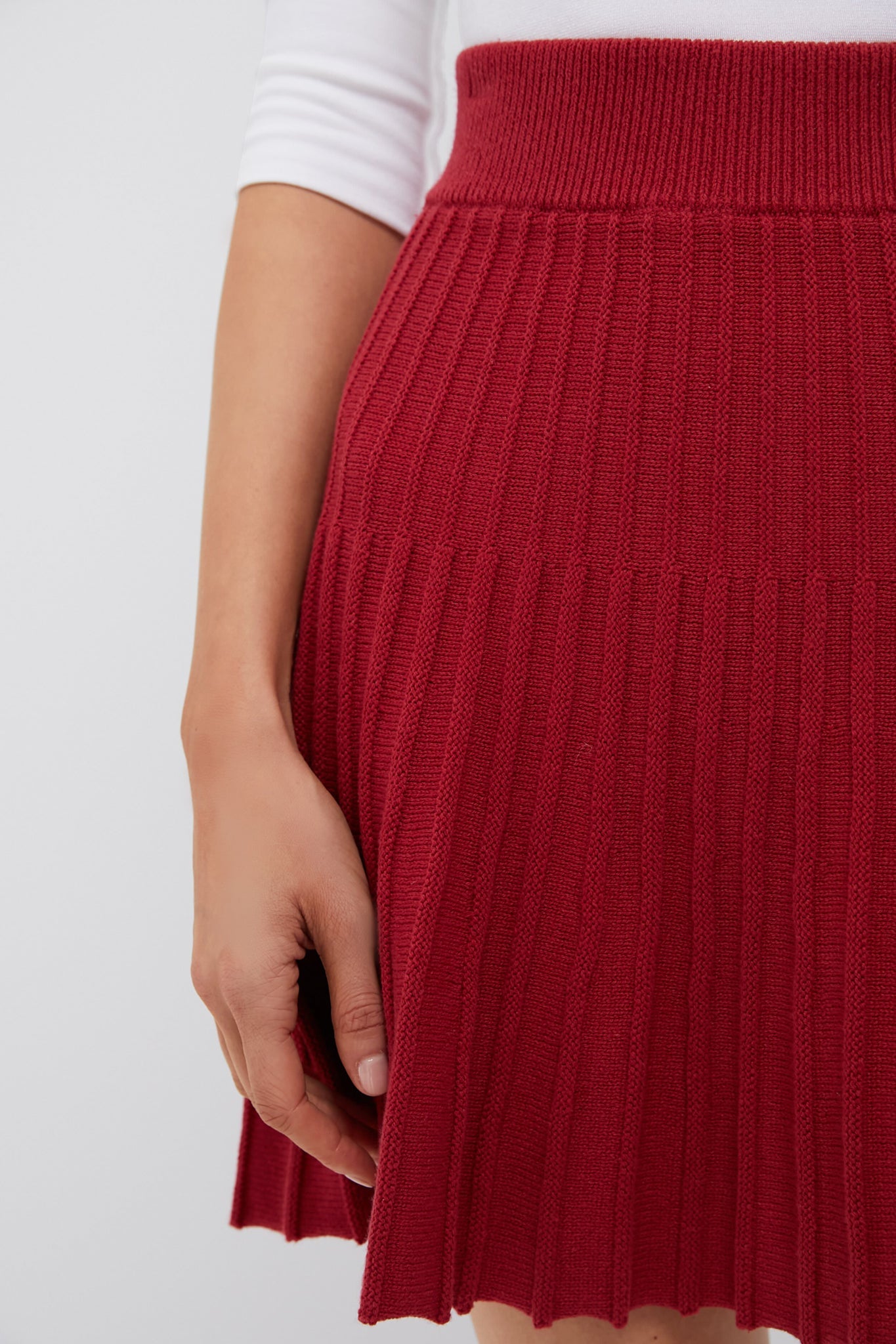 Red Knit Pleated Saylor Skirt
